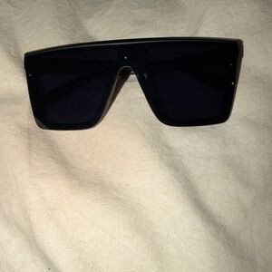 Oversized Shield Sunglasses in Black